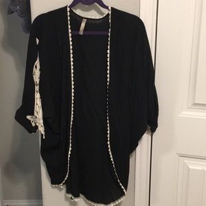 🔥LOWEST Sale🔥 Entero Black Lace Sleeve Kimono Cover Up Sz L